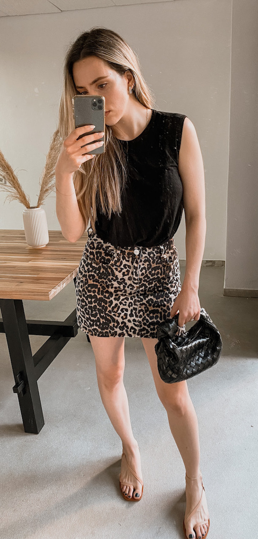 mini jodie leopard skirt look