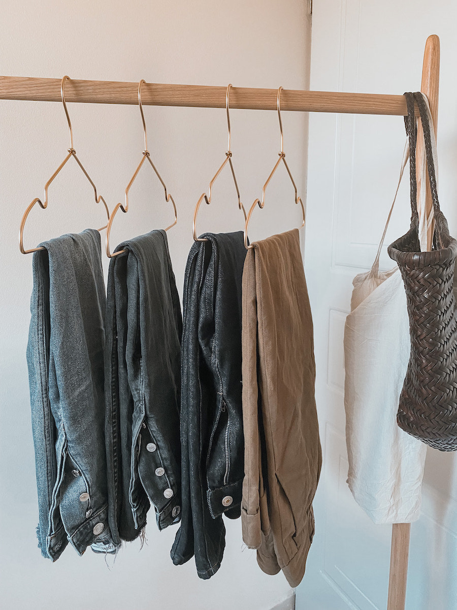 make a plan on what to shop clothes hanging