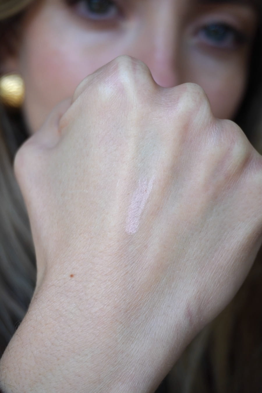 pinpoint concealer shade 1 swatch
